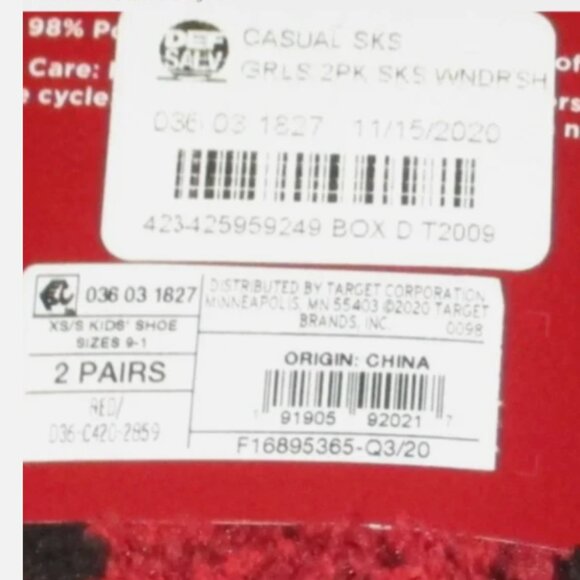 Christmas Socks Two Pairs Red Holiday Crew XS/S Kids 9-11 Plaid and Snowflakes - Picture 5 of 5